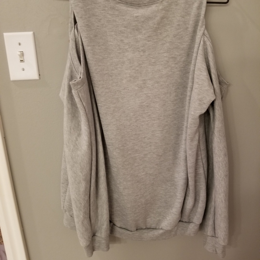 Rue 21 rose patch hallow shoulder shirt - Picture 6 of 6